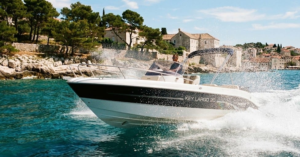 Yacht Holiday in Croatia for mental recovery and burnout relief.