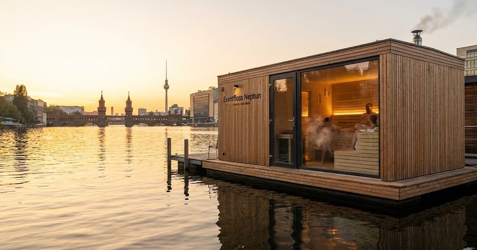 Eventfloss Neptun — найкраща плавуча сауна в Берліні для релаксації