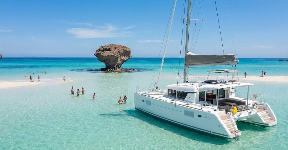 Yacht relaxation in La Paz for restoration of strength 6 mexico 4 1