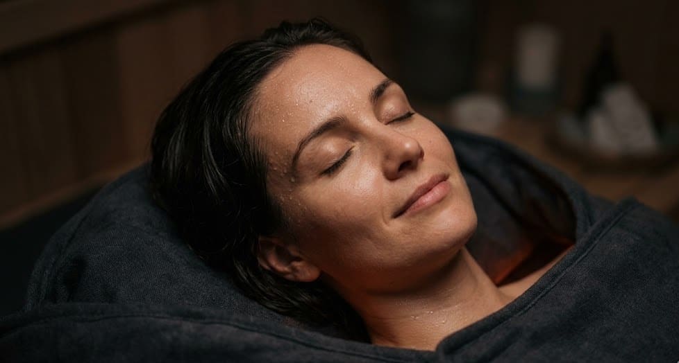 The Quiet Sanctuary: HigherDOSE Infrared Sauna Blanket Review for Burnout Recovery 4 infrared mat 5