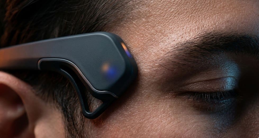 The Torture of Silence: Why Conventional Meditation Doesn't Work 3 A person practicing advanced meditation using biofeedback technology to achieve peace of mind. Conventional meditation